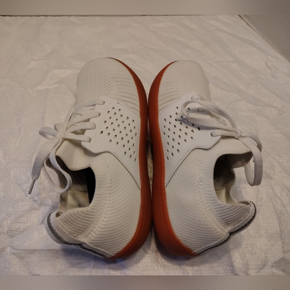 Whitin Minimalist Women Shoes # 8-8.5 - Picture 4 of 12